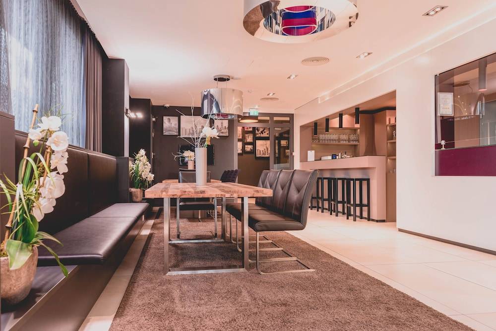 Hotel Bliss 1