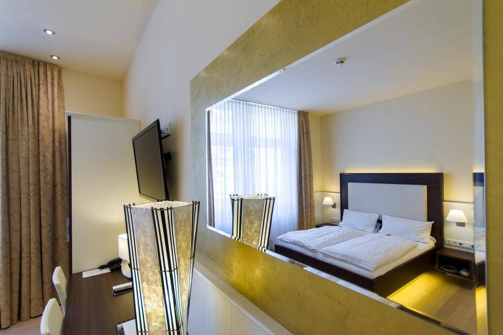 The Heidelberg Exzellenz Hotel 2