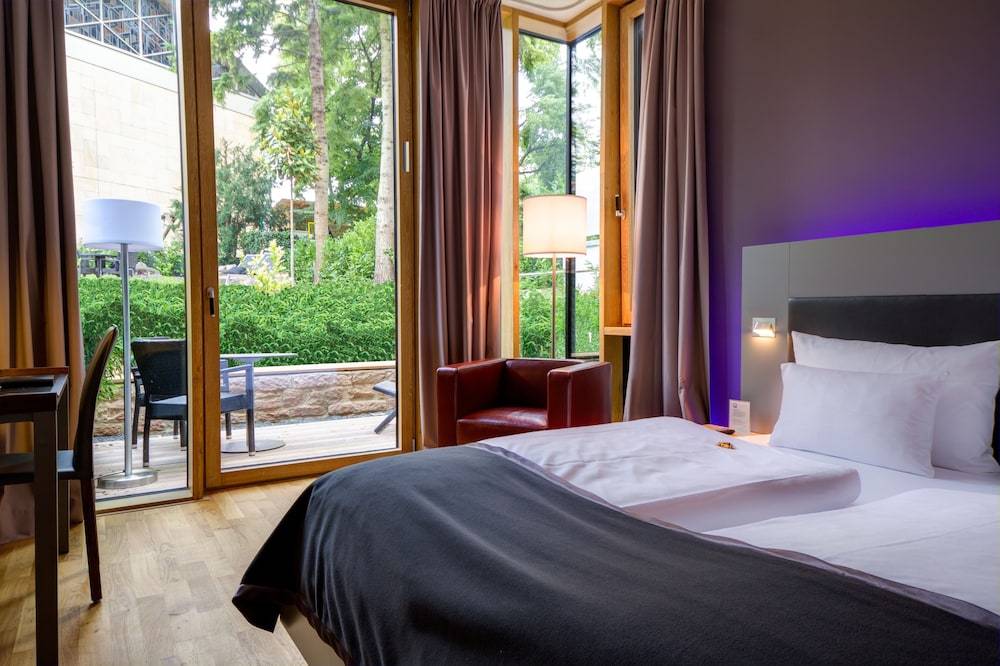 Qube Hotel Bergheim 1
