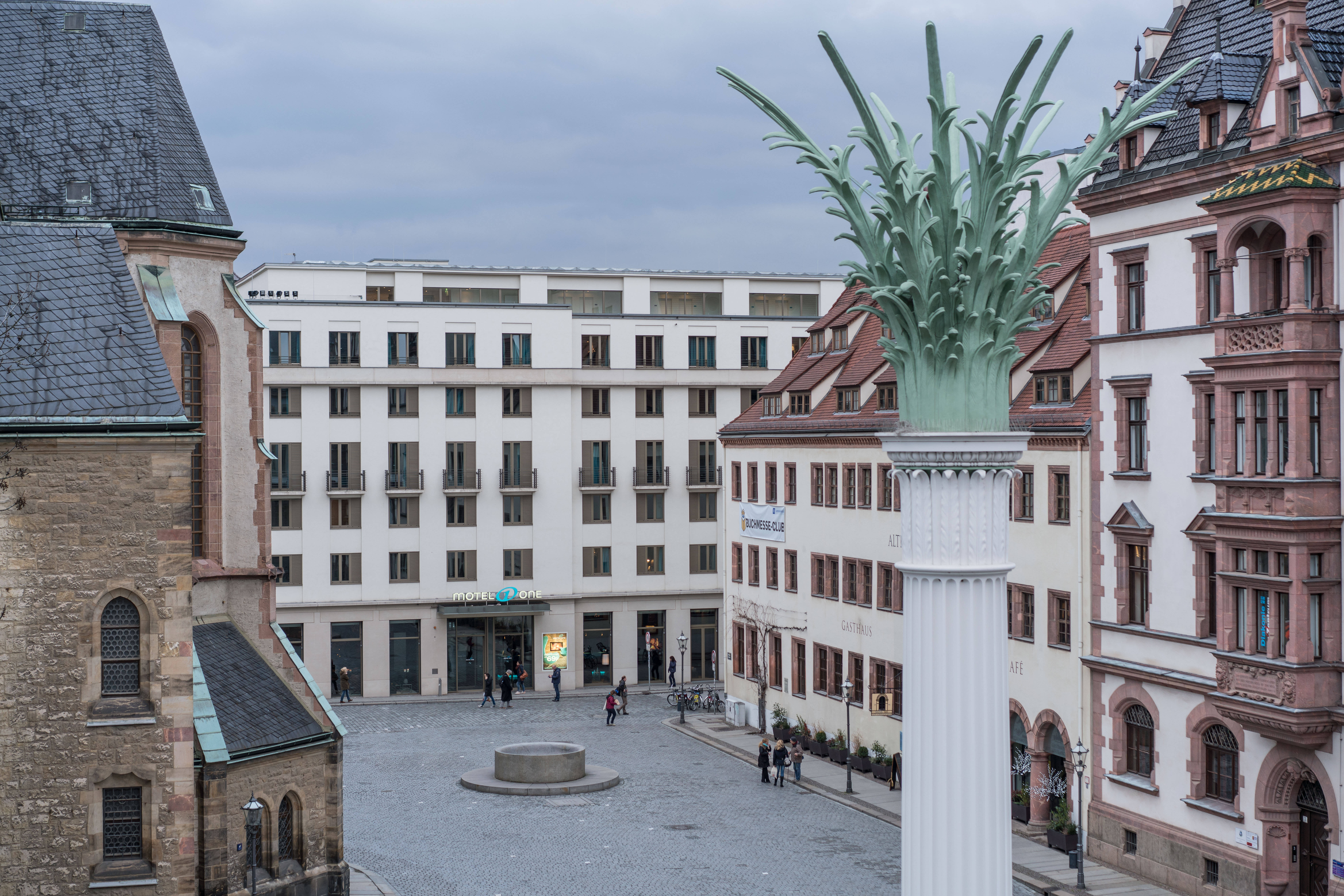 Motel One Leipzig-Nikolaikirche 1