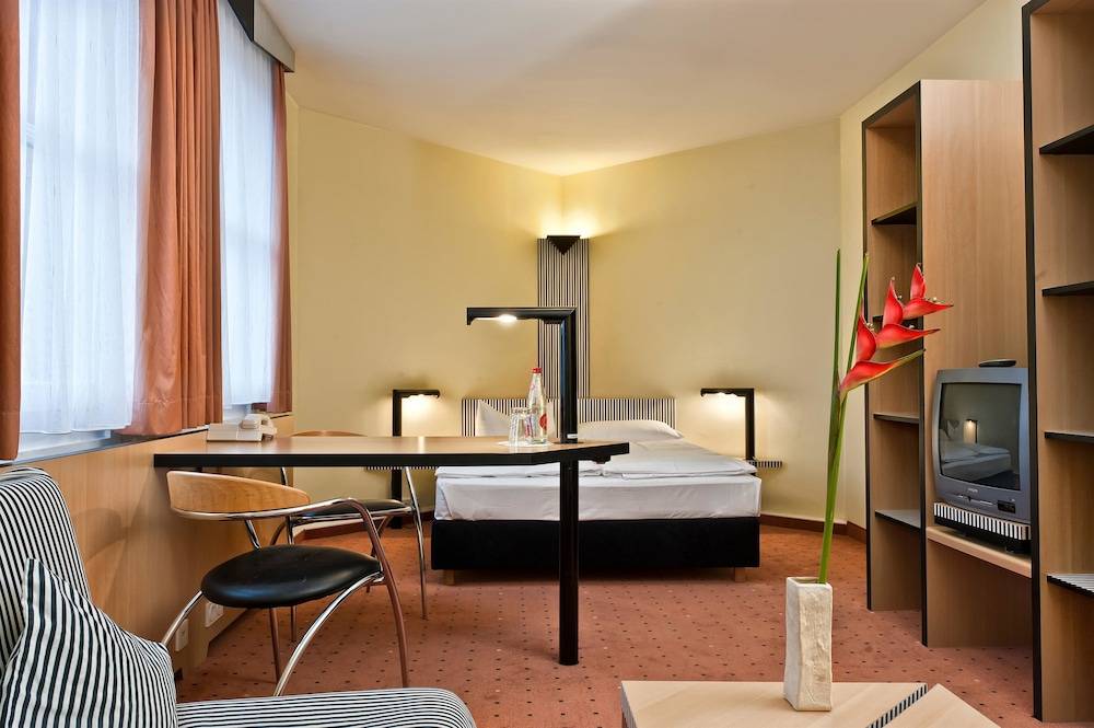 TRYP by Wyndham Halle 1