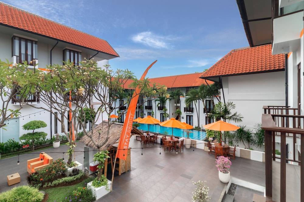 HARRIS Hotel Kuta Tuban Bali 1