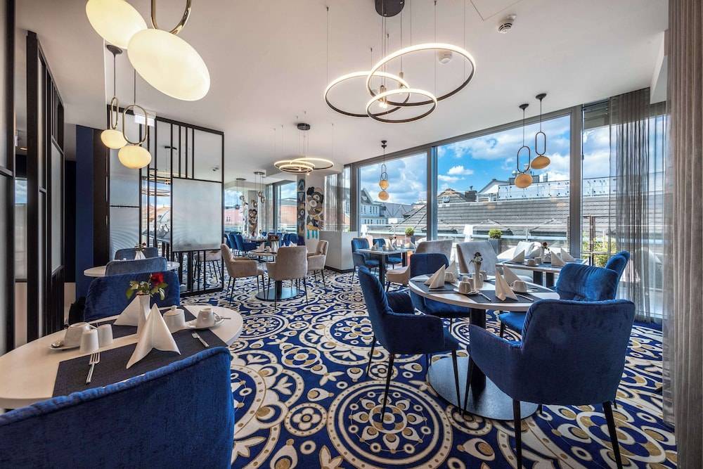 Best Western Premier Royal Blue - Adult only 2