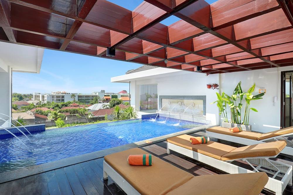 HARRIS Hotel Seminyak 1