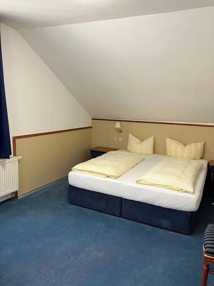 Hotel am Bayrischen Platz 2