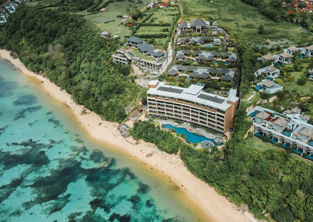 Ulu Segara Luxury Suites & Villas 1