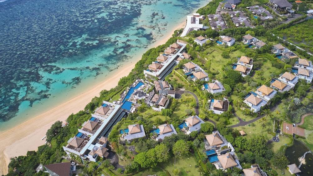 Samabe Bali Suites & Villas 1