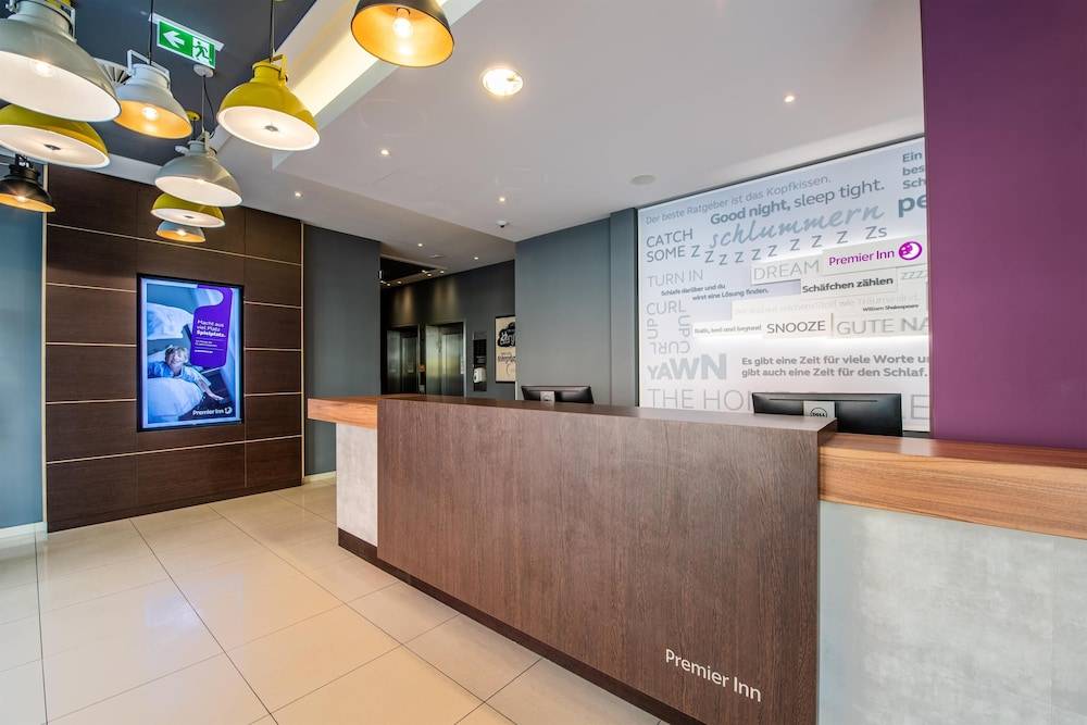 Premier Inn Nürnberg City Centre 2