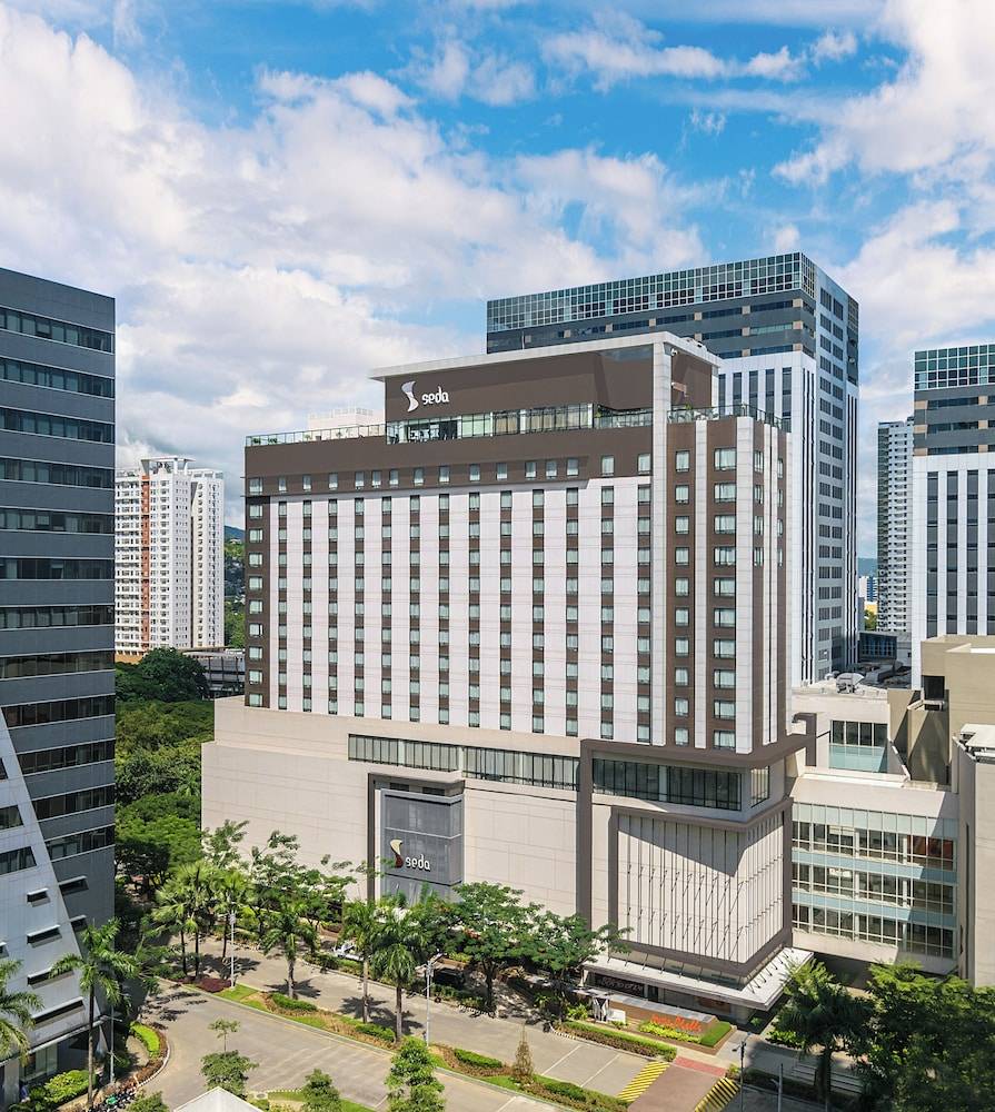 Seda Central Bloc Cebu City 1