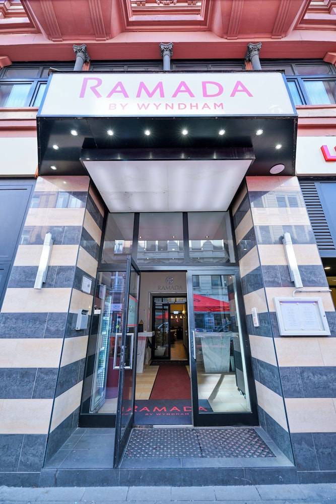 Ramada by Wyndham Frankfurt Central Station 1