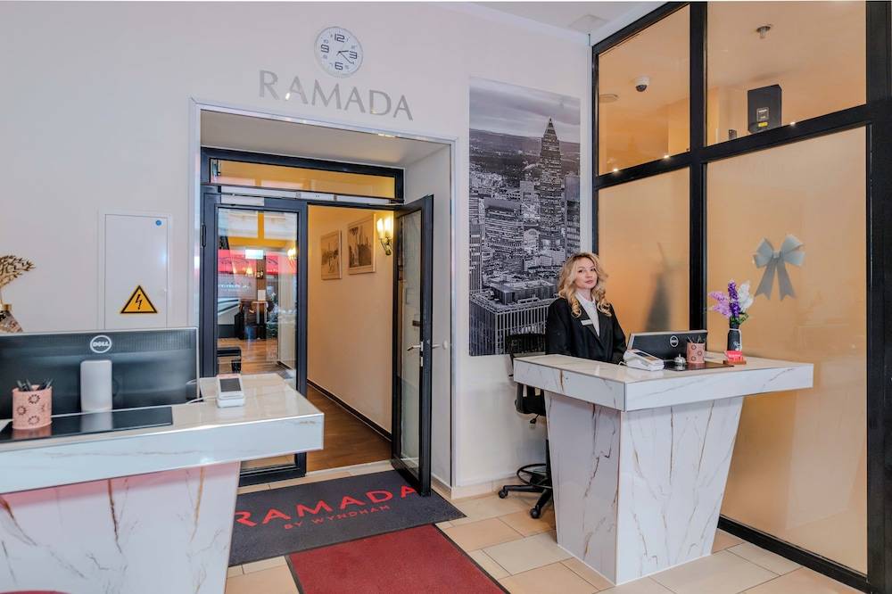 Ramada by Wyndham Frankfurt Central Station 2