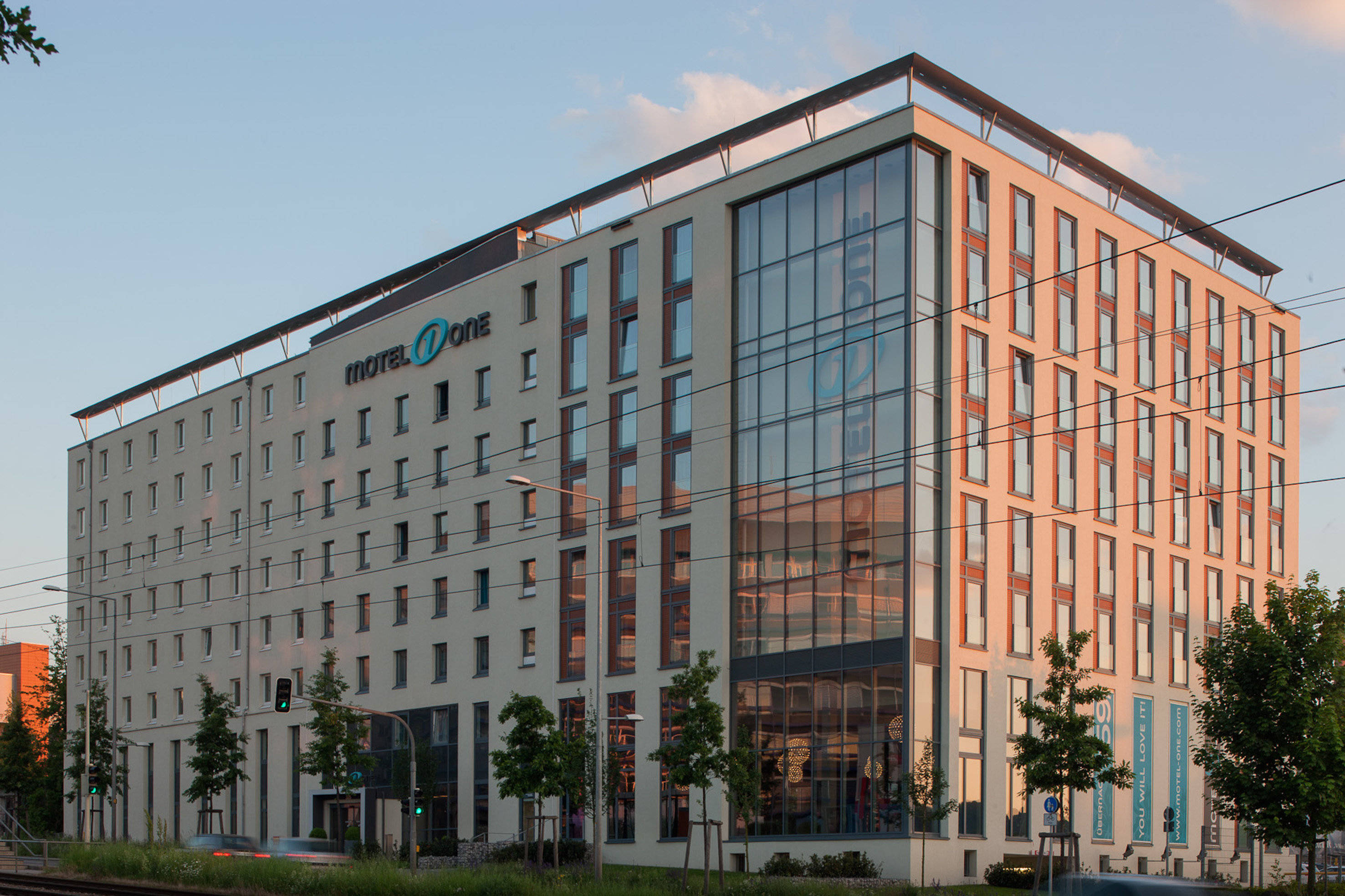 Motel One Stuttgart-Feuerbach 1