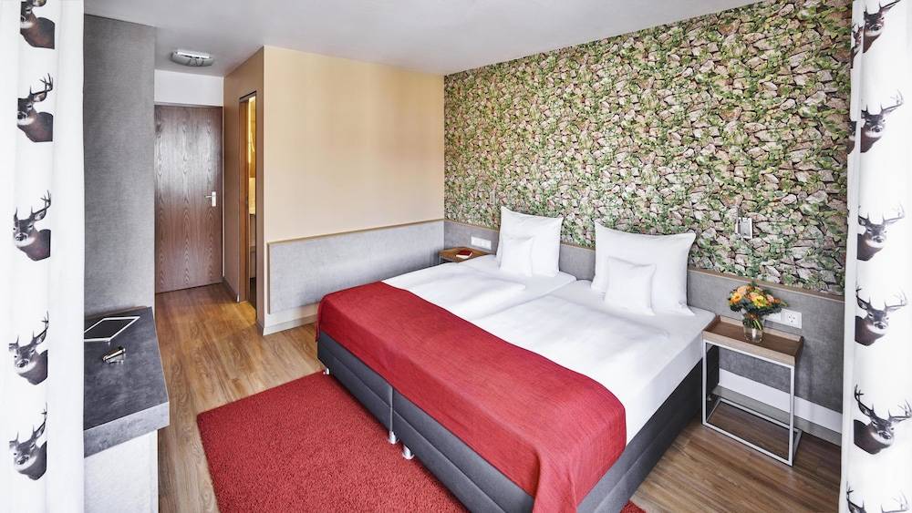 Hirsch Hotel 2