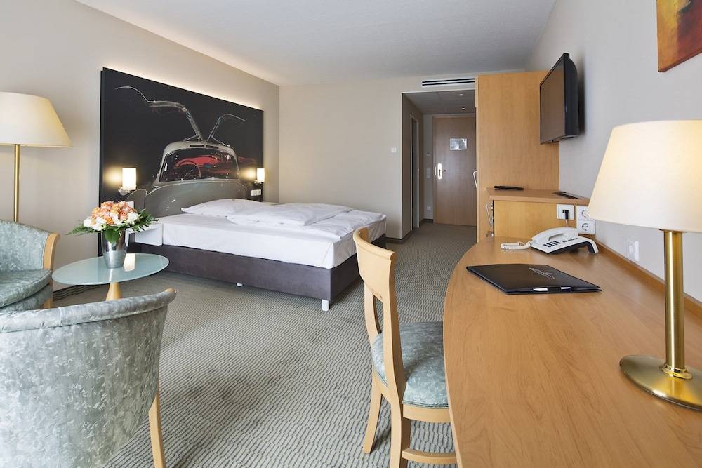 Erikson Hotel 2