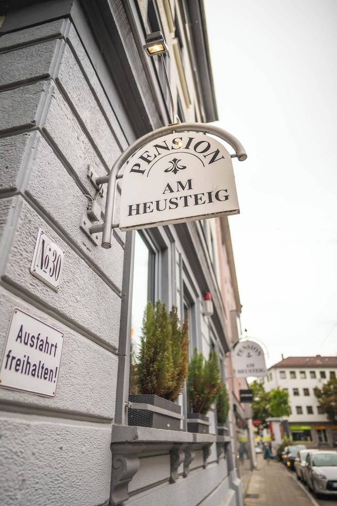 Pension am Heusteig 1