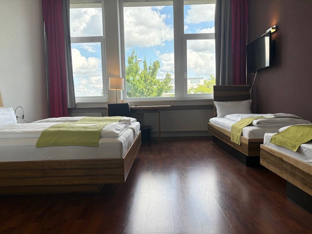 AMH Airport-Messe-Hotel Stuttgart 1