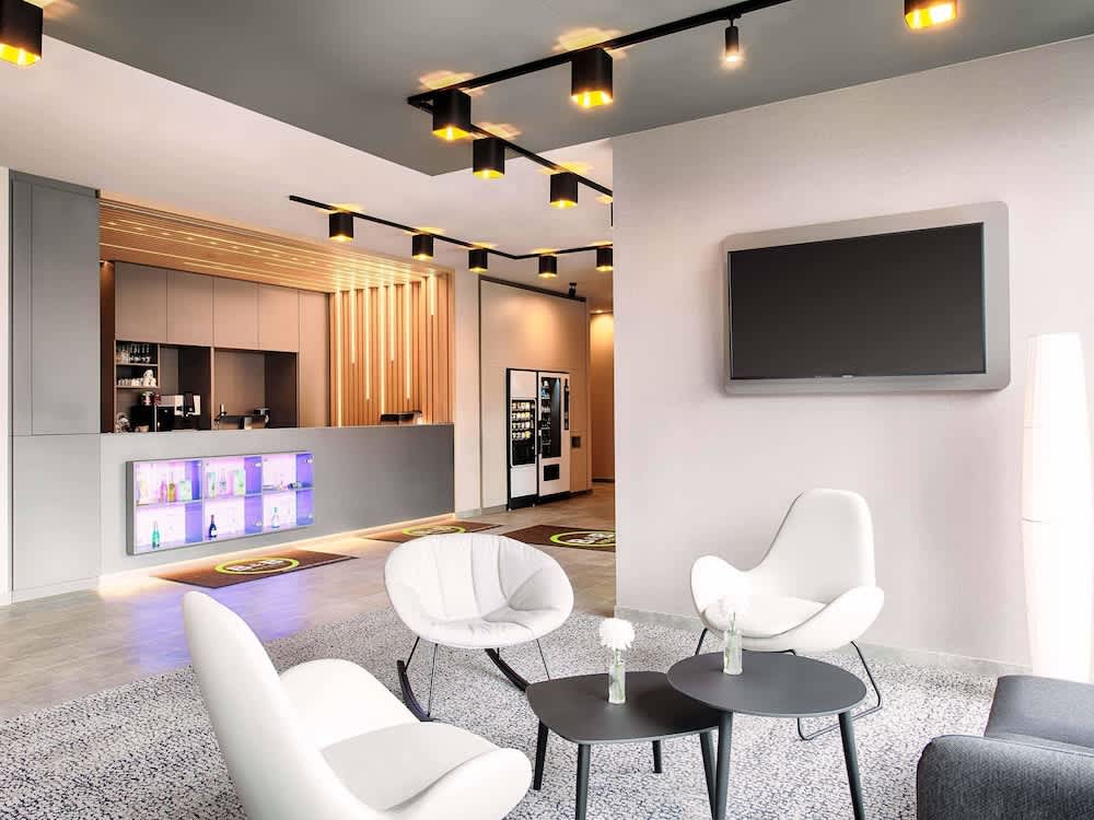 B&B Hotel Stuttgart-Neckarhafen 2