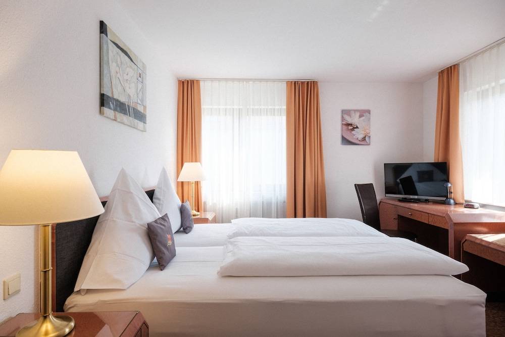 Hotel Flora Möhringen 1