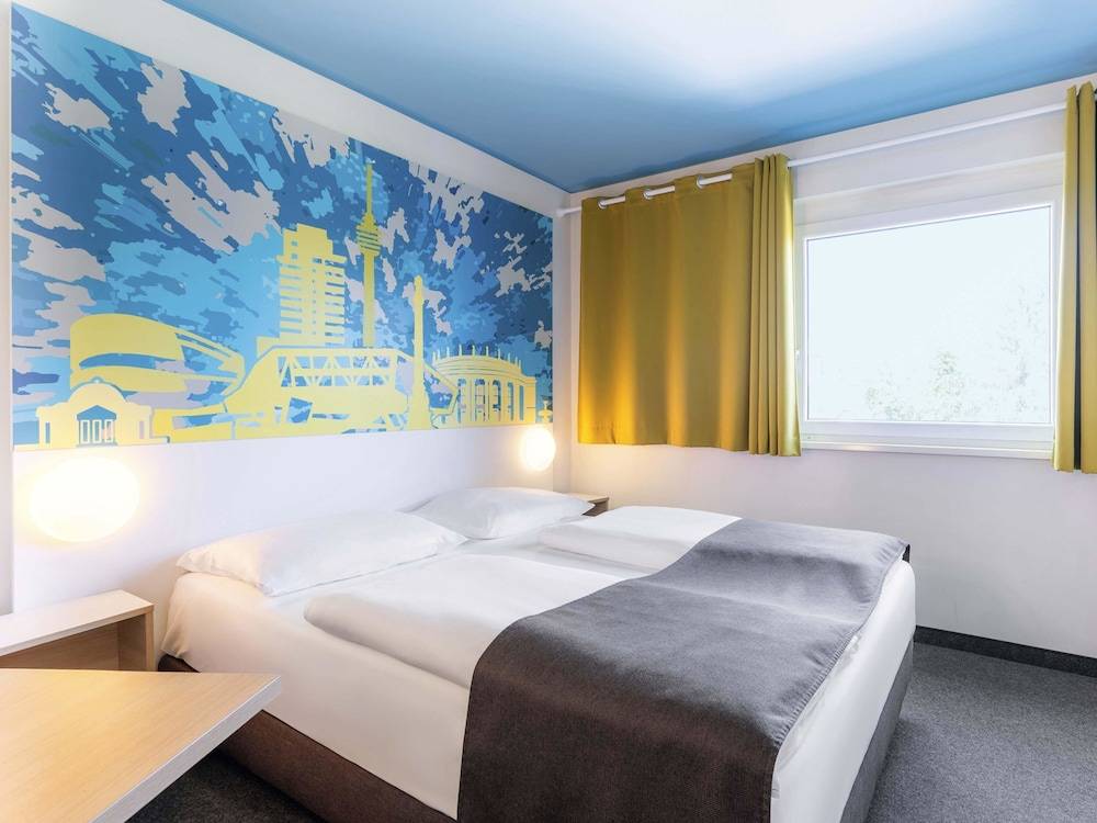 B&B Hotel Stuttgart-City 1