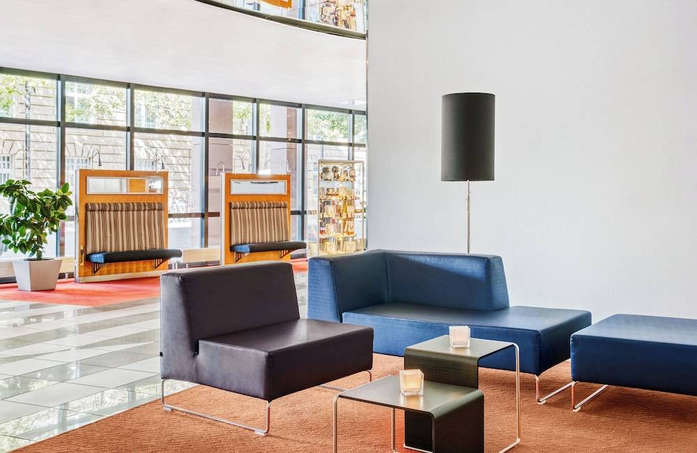 Hotel Erfurt City Center by Leonardo Hotels 2