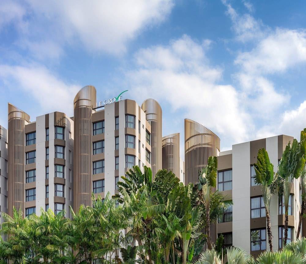 Le Grove Serviced Residences 1