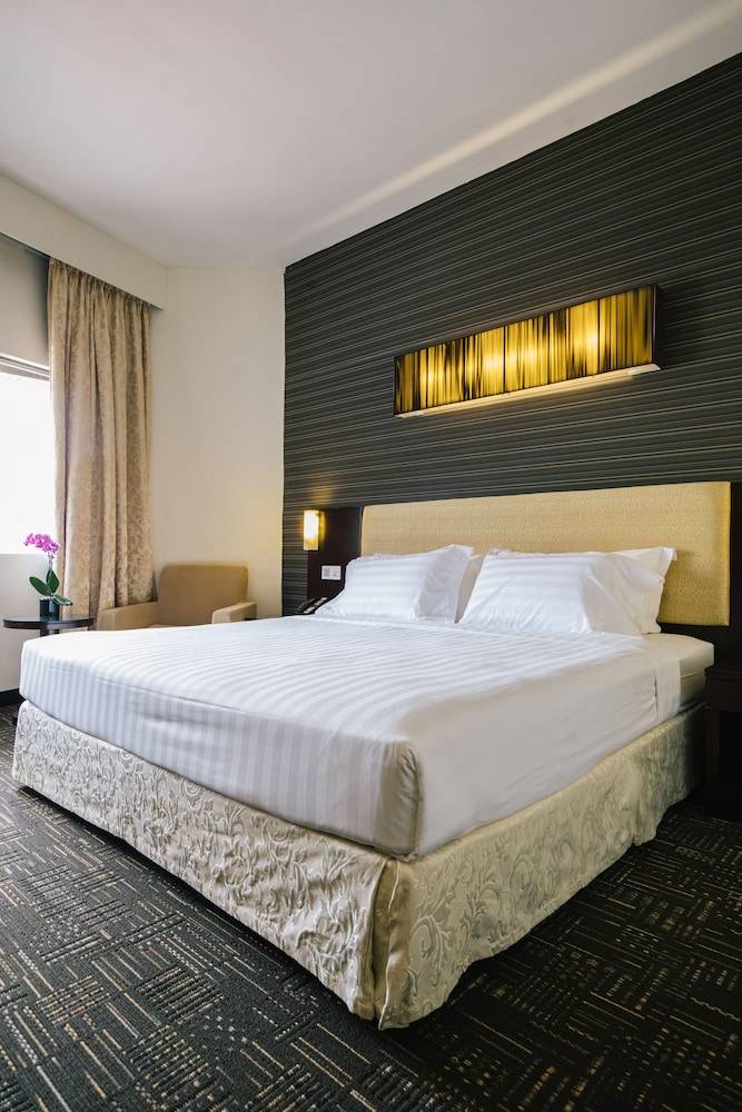Hotel Royal Queens 2