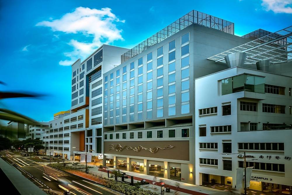 V Hotel Bencoolen 1