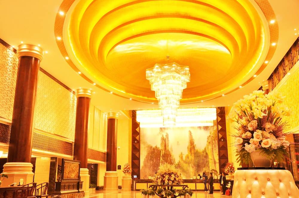 Best Western Plus Grand Hotel Zhangjiajie 1