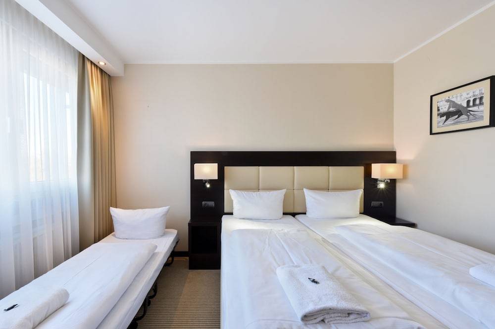 Hotel am Karlstor 2