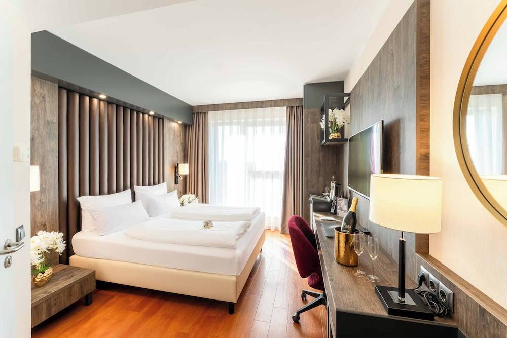 PLAZA Premium Karlsruhe 1