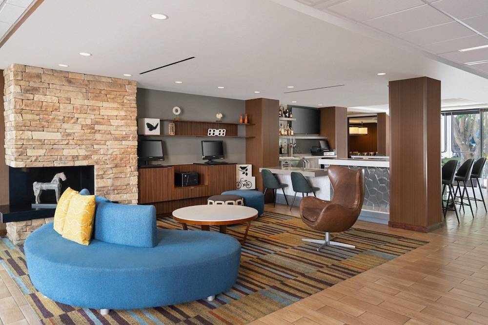 Fairfield Inn & Suites by Marriott Los Angeles LAX/El Segundo 2