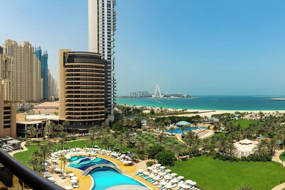 Le Royal Meridien Beach Resort & Spa Dubai 1