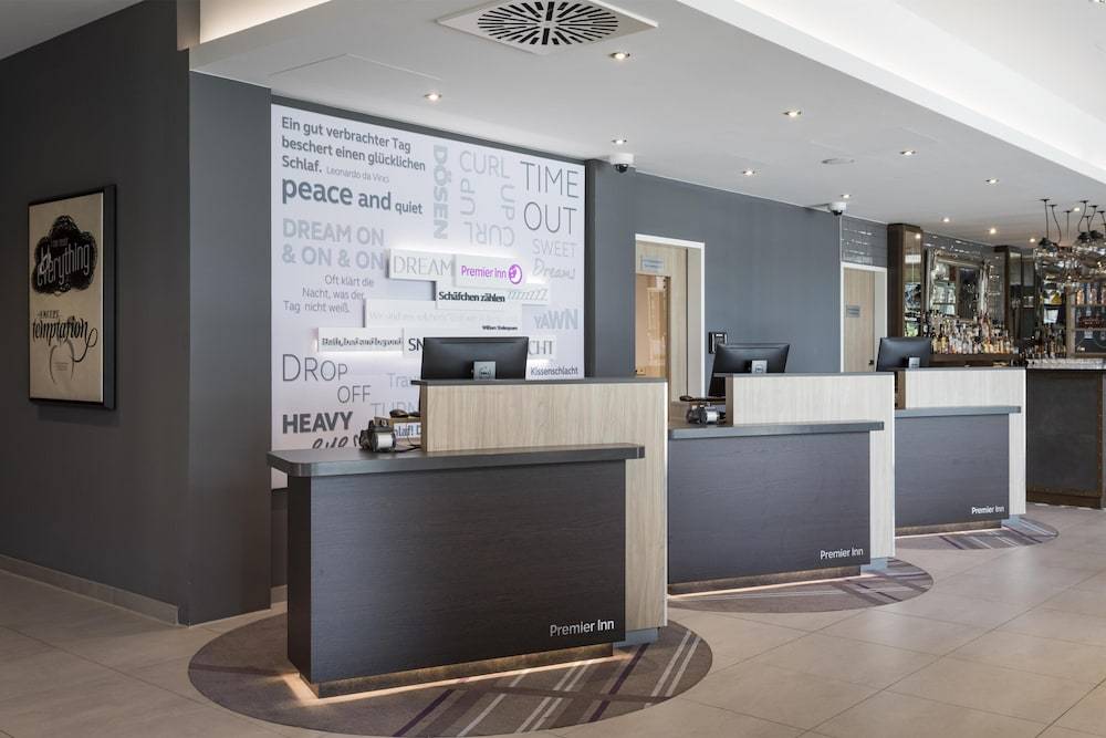 Premier Inn Freiburg City Süd 2