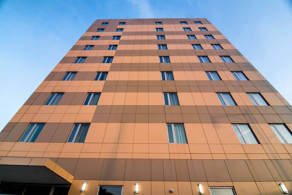 John Hotel 1