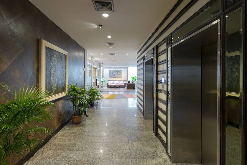 Pinnacle Lumpini Park Hotel 2