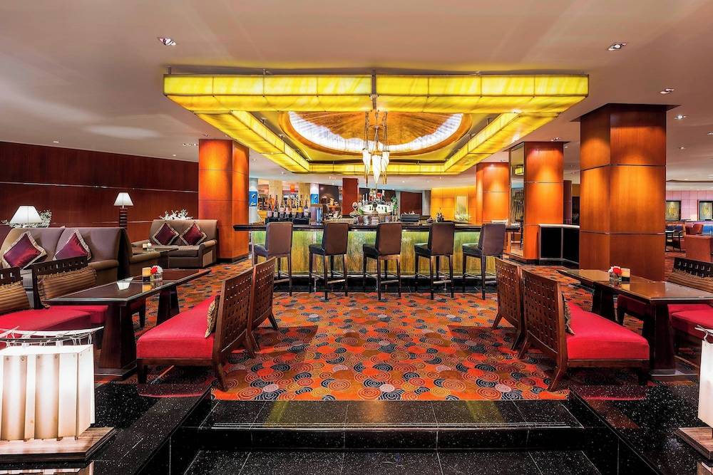 Royal Orchid Sheraton Riverside Hotel Bangkok 2