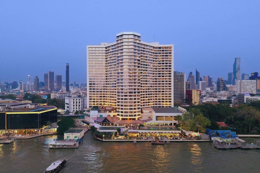 Royal Orchid Sheraton Riverside Hotel Bangkok 1