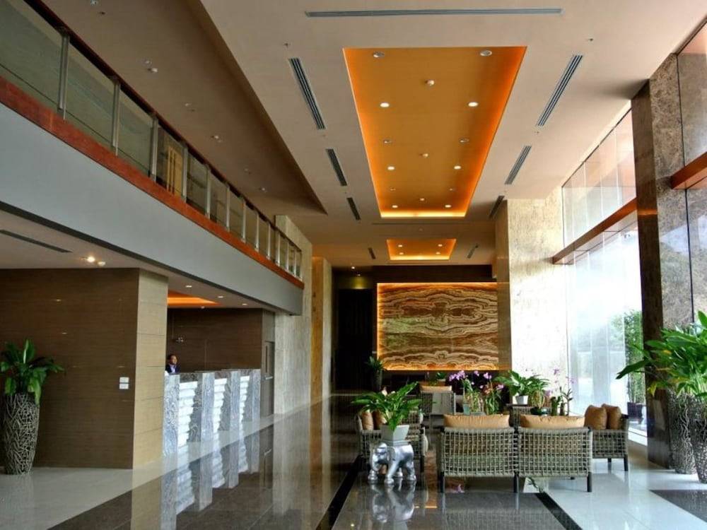 Grand Howard Hotel Bangkok 2
