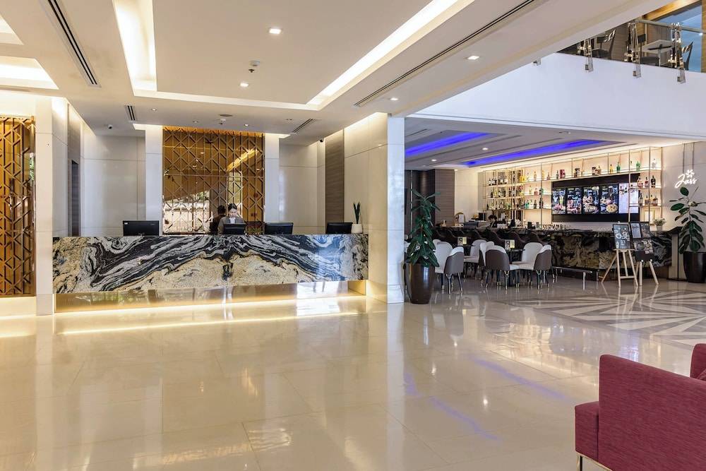 Jasmine Grande Residence Suite Bangkok 2