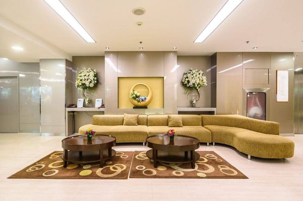 Lohas Residences Sukhumvit 2 2