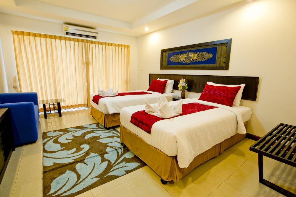 Sinsuvarn Airport Suite Hotel 1