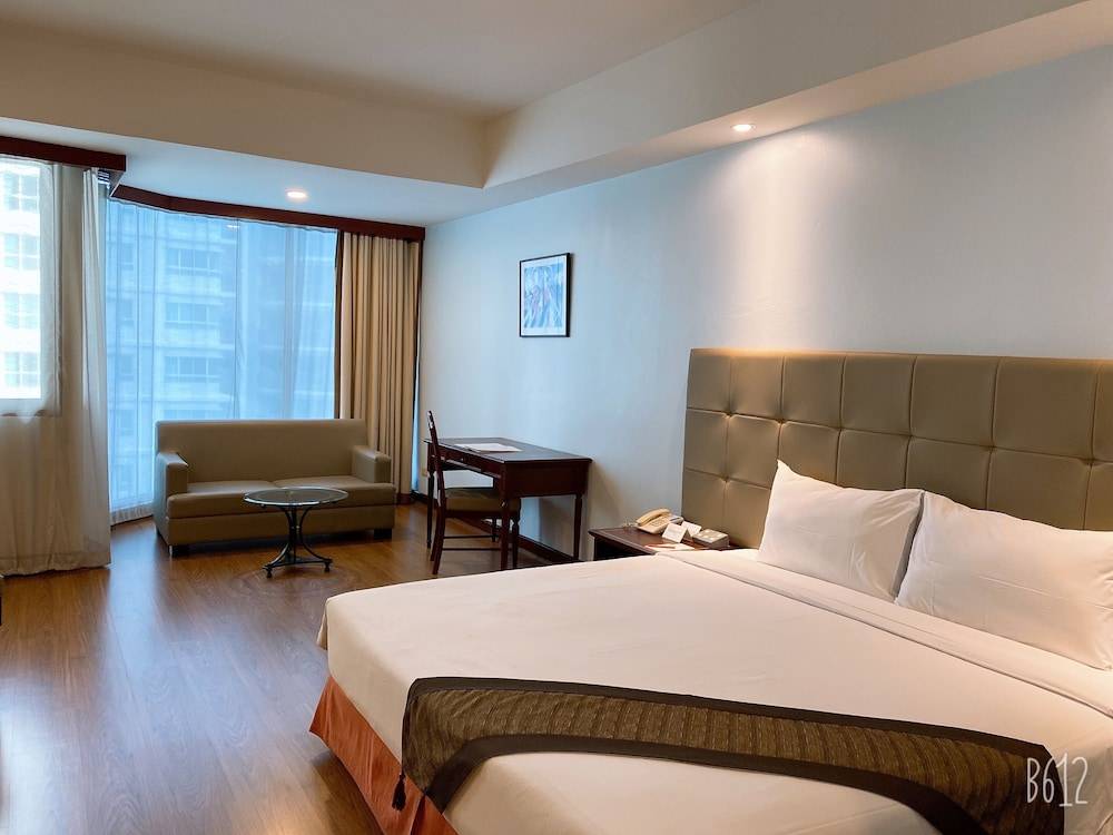 Tai Pan Hotel 1