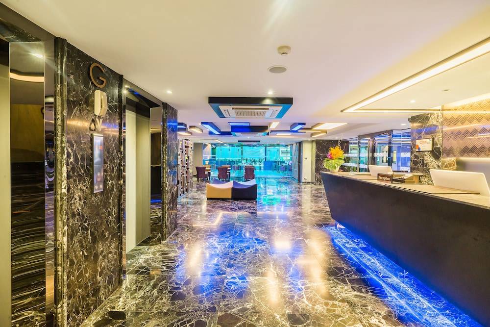 Citrus Suites Sukhumvit 6 by Compass Hospitality 2