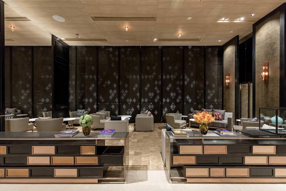 Hyatt Regency Bangkok Sukhumvit 2