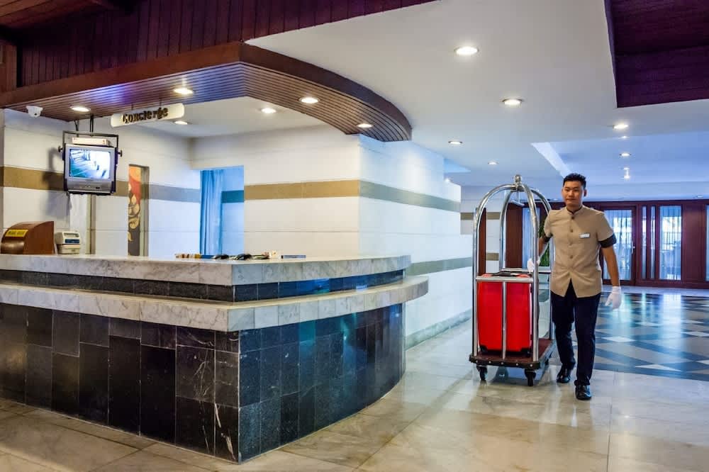 Bangkok Palace Hotel 2