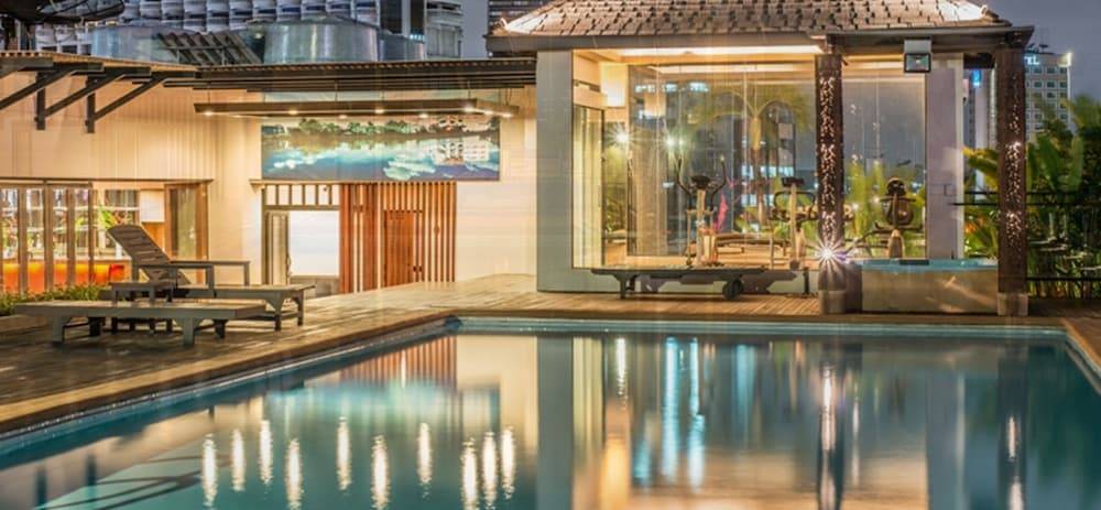 The Grand Sathorn 1