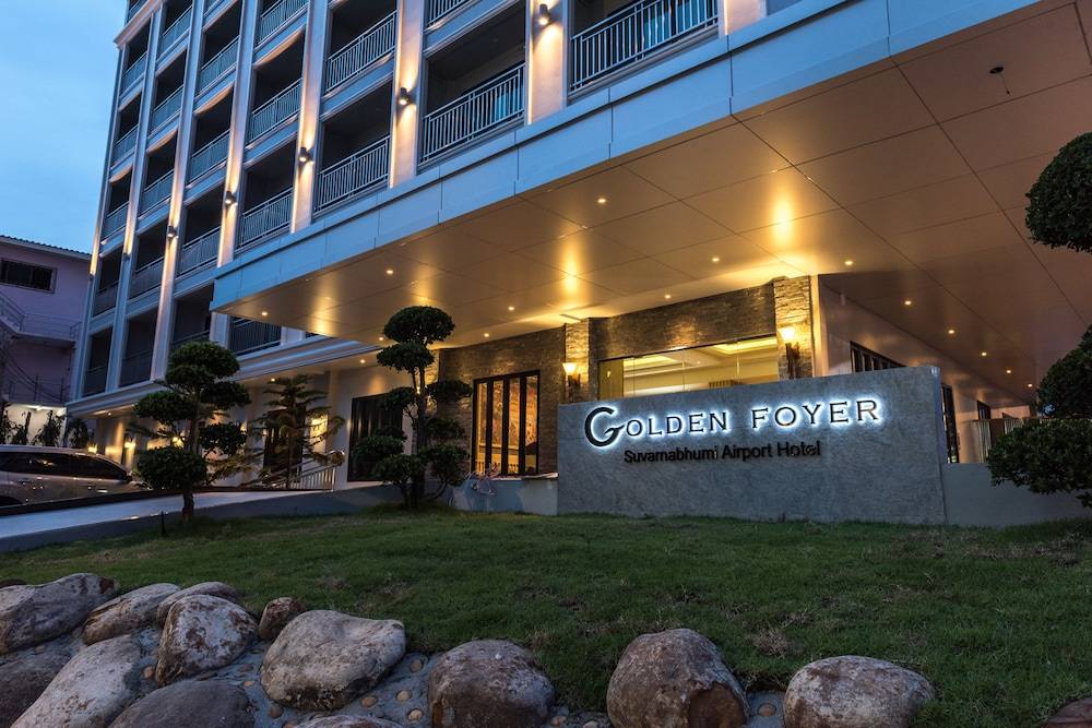 Golden Foyer Suvarnabhumi Airport Hotel 1