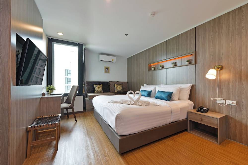 StayAt Bedever Bangkok Hotel 1