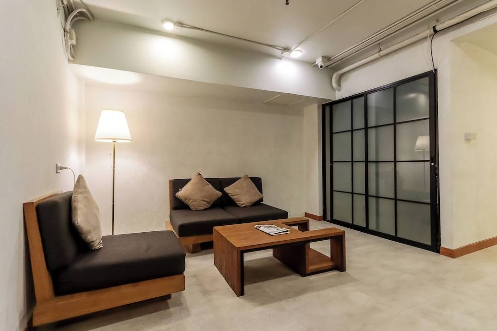 StayAt Bedever Bangkok Hotel 2
