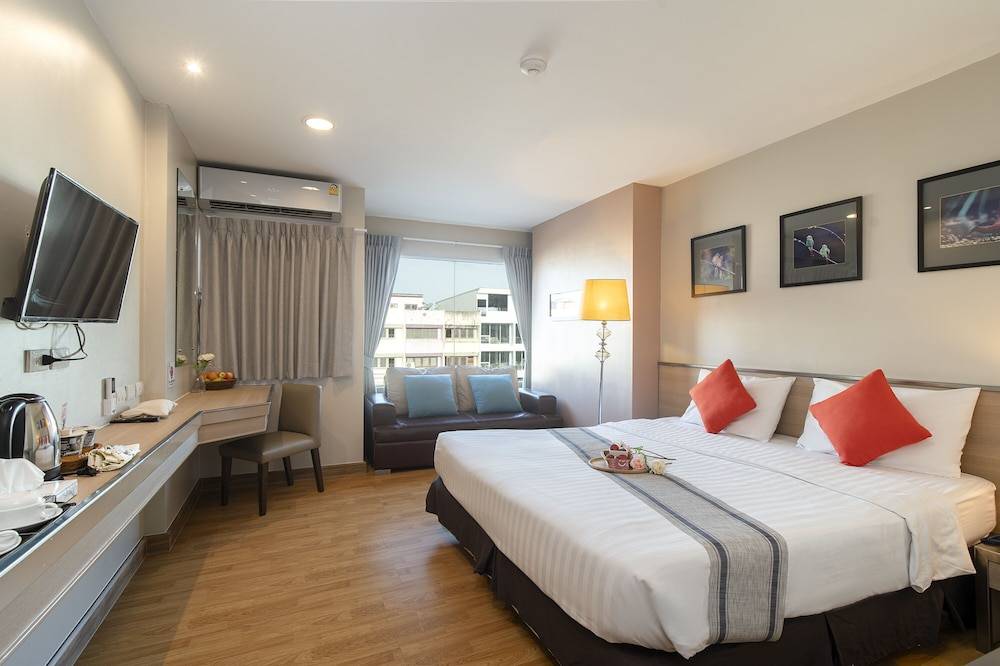 Bangkok Loft Inn 1